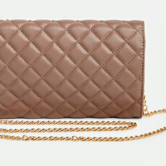 Badgley Mischka Diamond Quilt Convertible Crossbody NWT - Picture 3 of 7